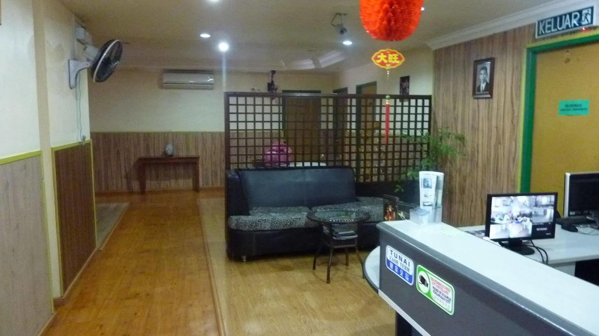 7 Hung Hung Inn Kota Kinabalu Kültér fotó