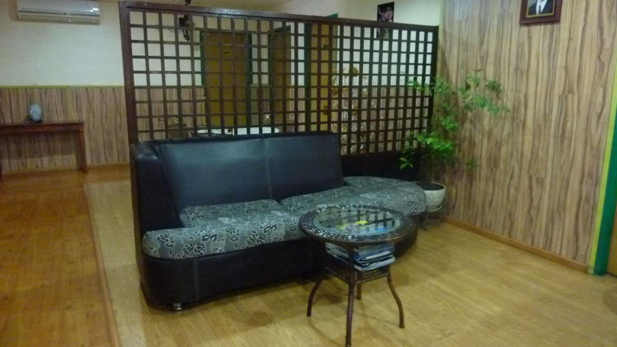 7 Hung Hung Inn Kota Kinabalu Kültér fotó
